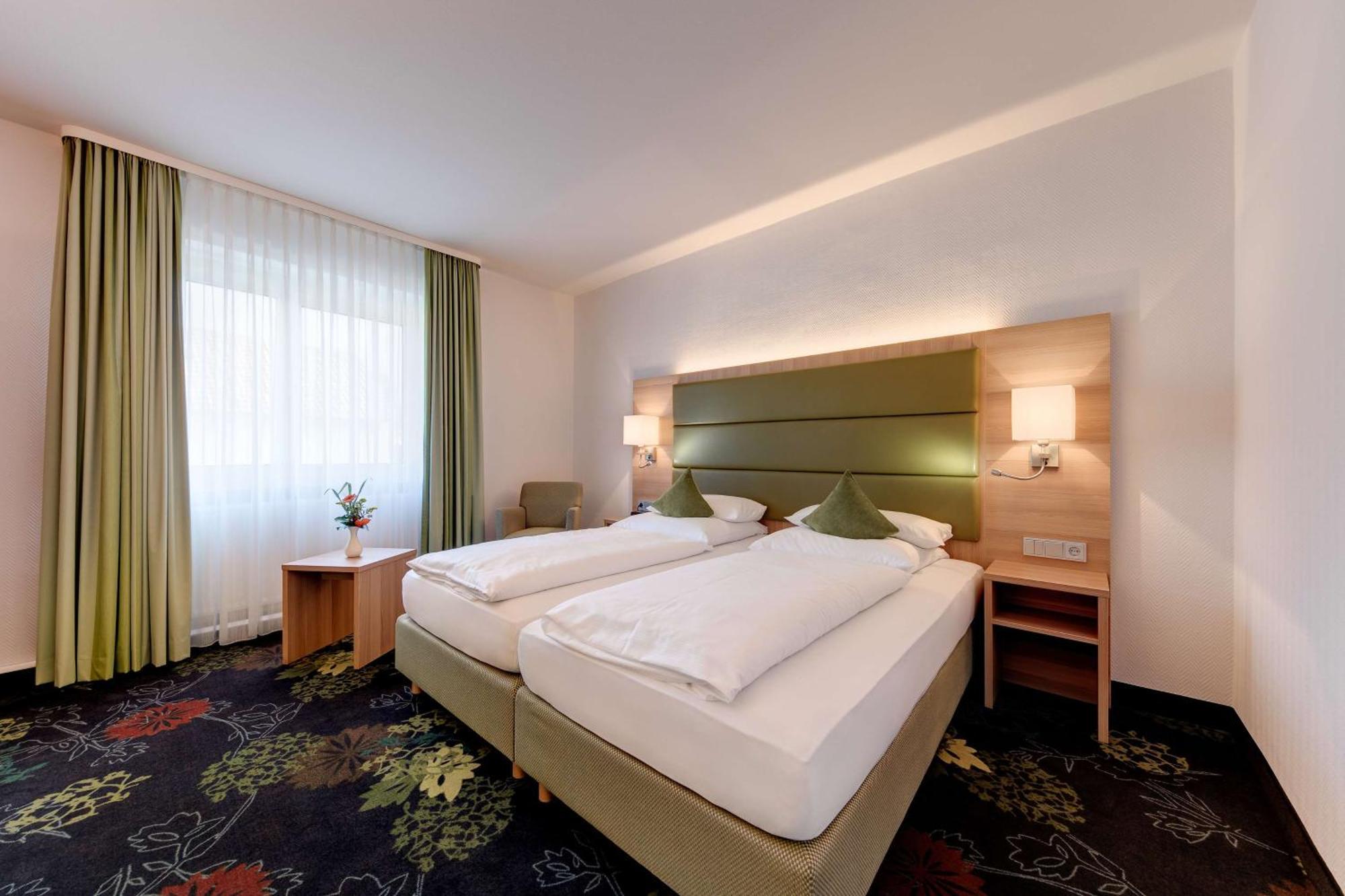 Best Western Blankenburg Hotel โคบวร์ก ภายนอก รูปภาพ