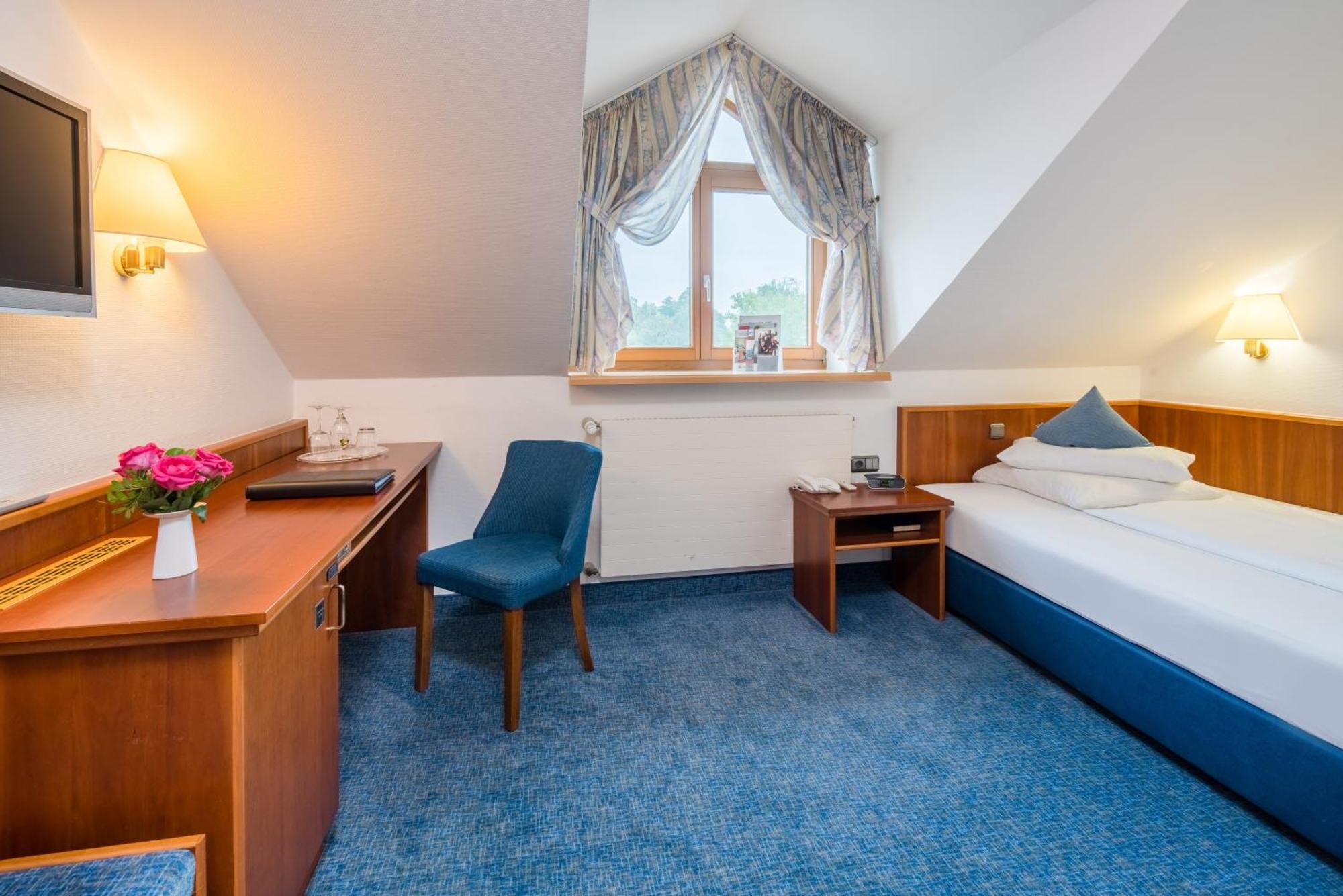 Best Western Blankenburg Hotel โคบวร์ก ภายนอก รูปภาพ