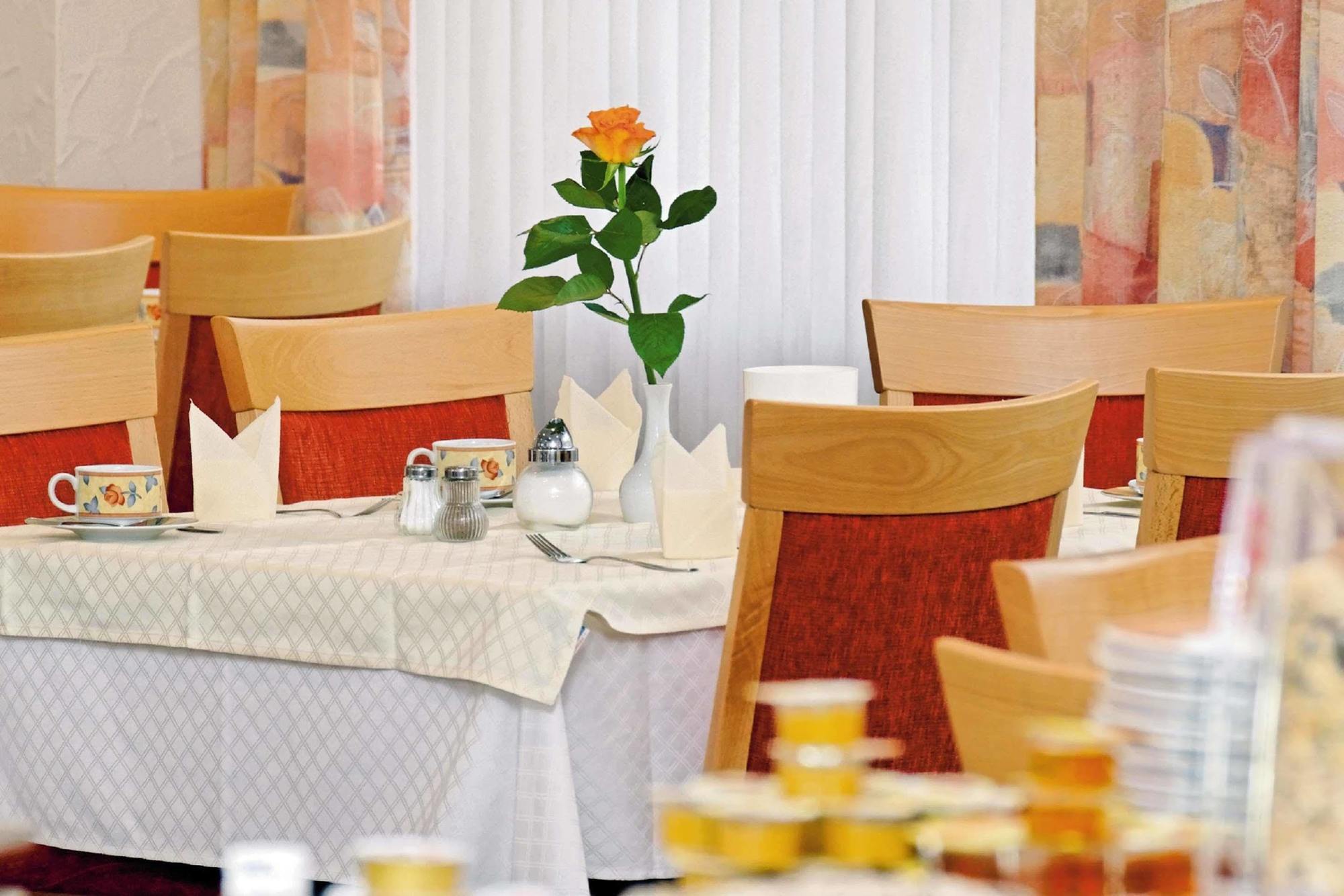 Best Western Blankenburg Hotel โคบวร์ก ภายนอก รูปภาพ